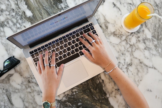 girl using laptop