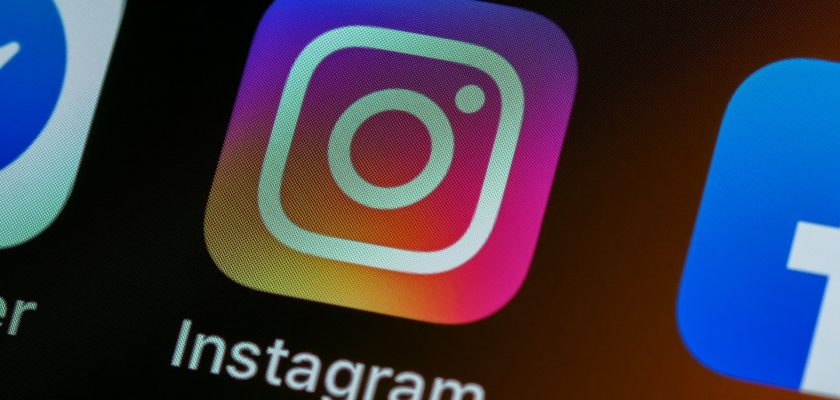 instagram logo