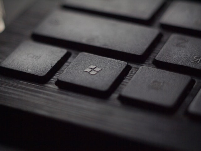 windows key on the keyboard